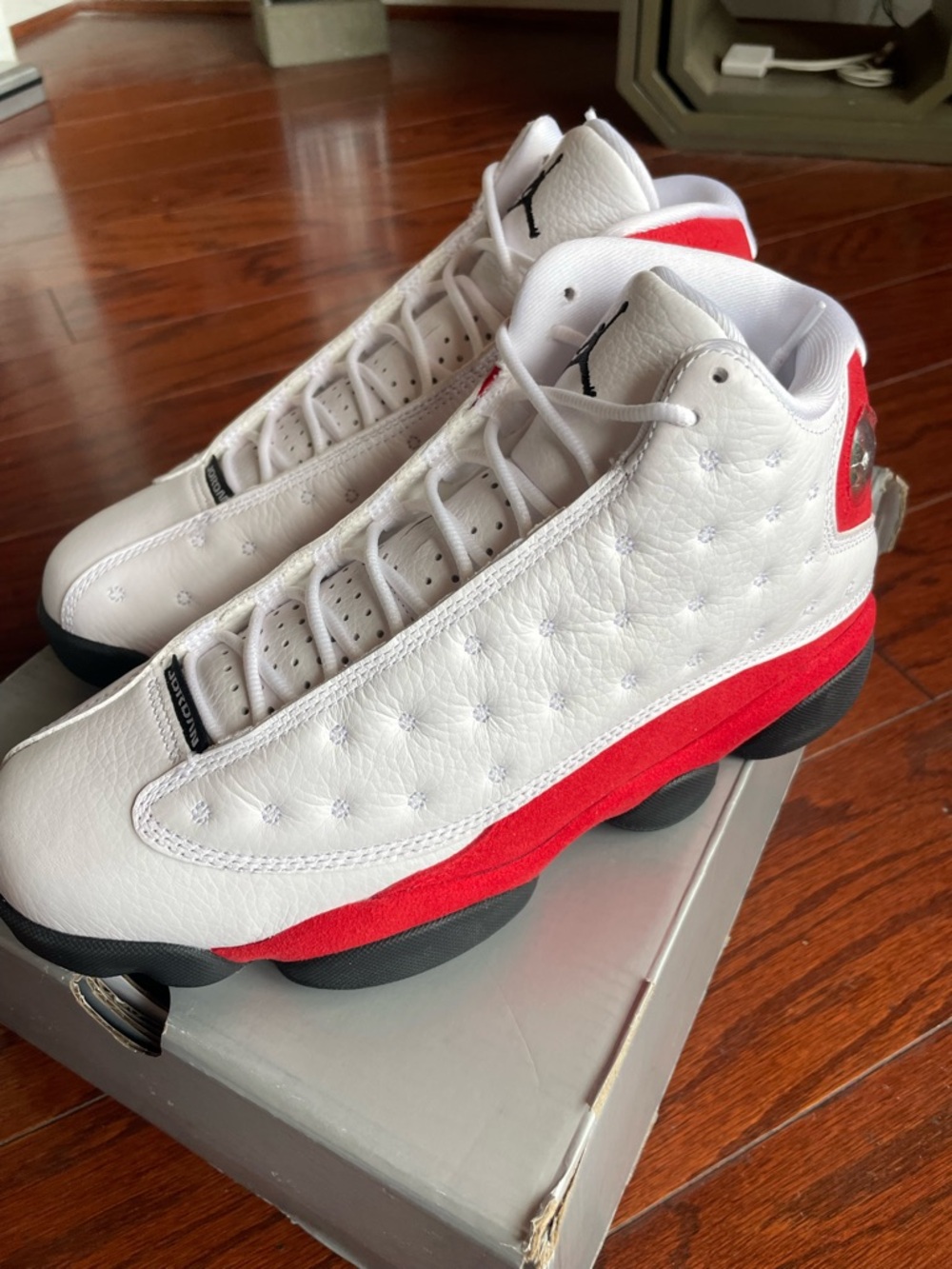 Men’s air Jordan 13 size 8.5 - Picture 4 of 7